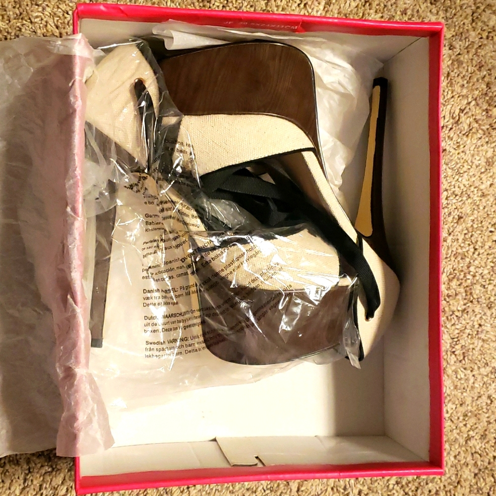 Beautiful pair of pumps